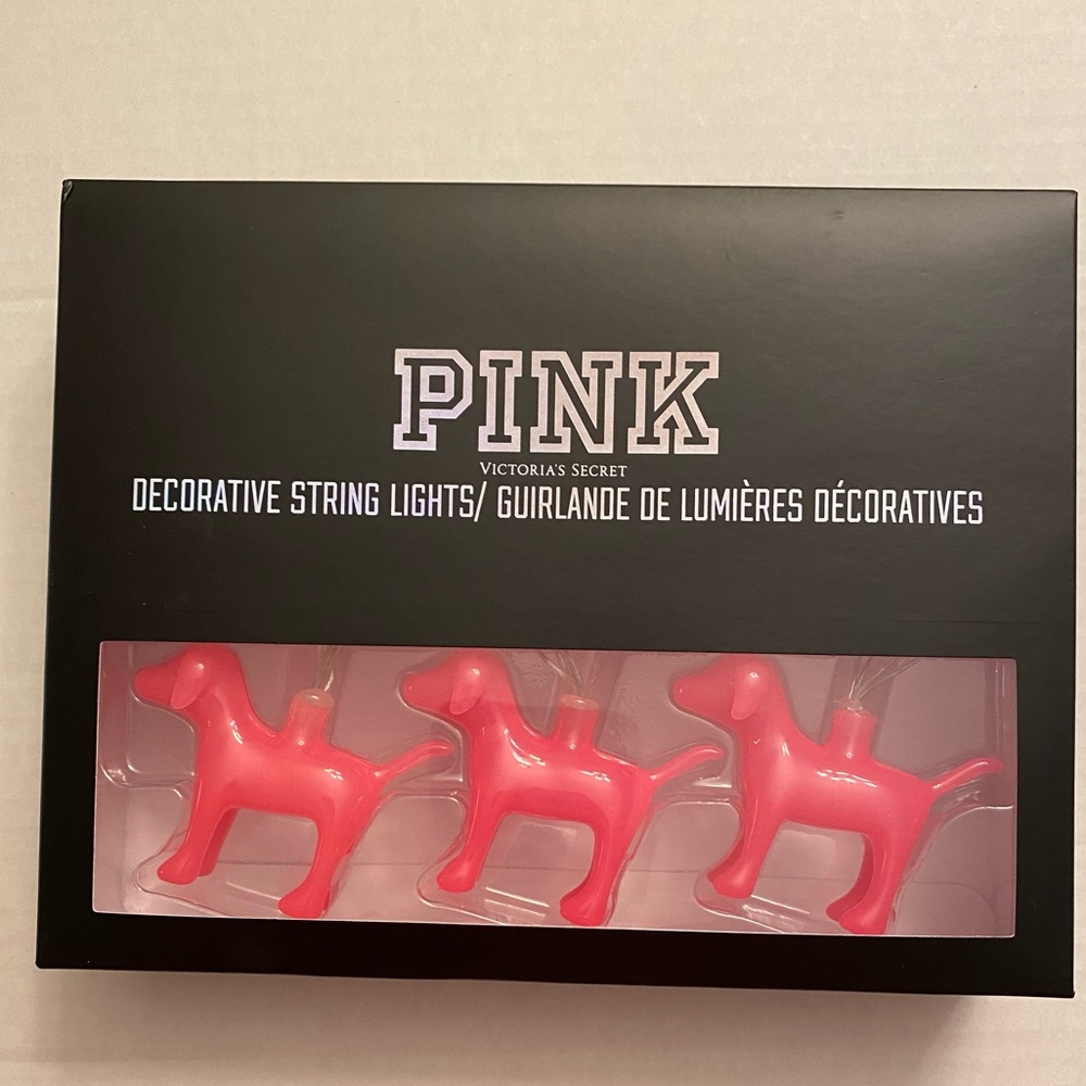 Vs 2018 PINK 3-D dog shaped decorative string lights